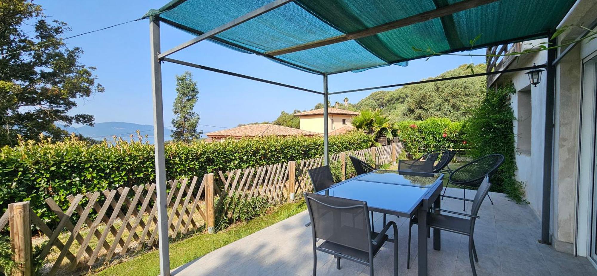 Mini T2 Climatisee, Vue Mer, Cosy & Moderne Villa